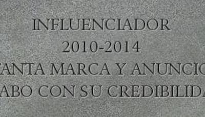 Imagen de http://www.tombstonebuilder.com/